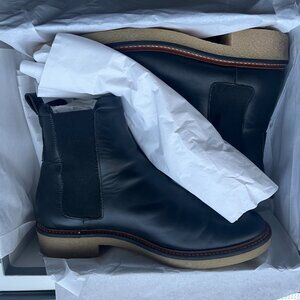 EVERLANE - CHELSEA BOOT - SIZE: 9 - BLACK - ITALIAN LEATHER - VGUC